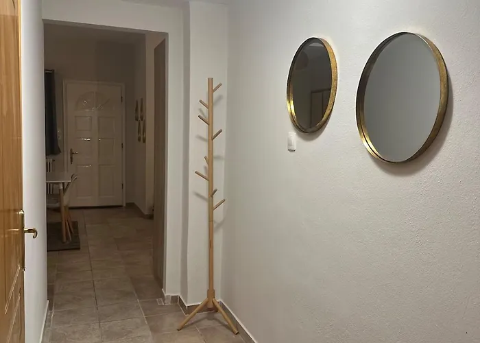 Little Nest פלורינה